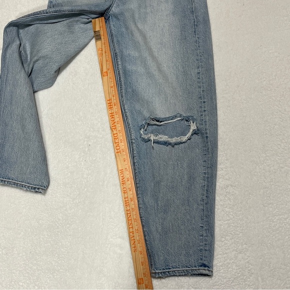 American Eagle Women's Jeans Distressed Relaxed Mom Light Wash Size 2 - Picture 16 of 16